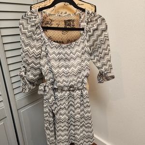 White and black dress with lace back cutout